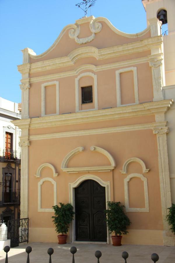 Sant Efisio Host Hotel Cagliari Exterior photo